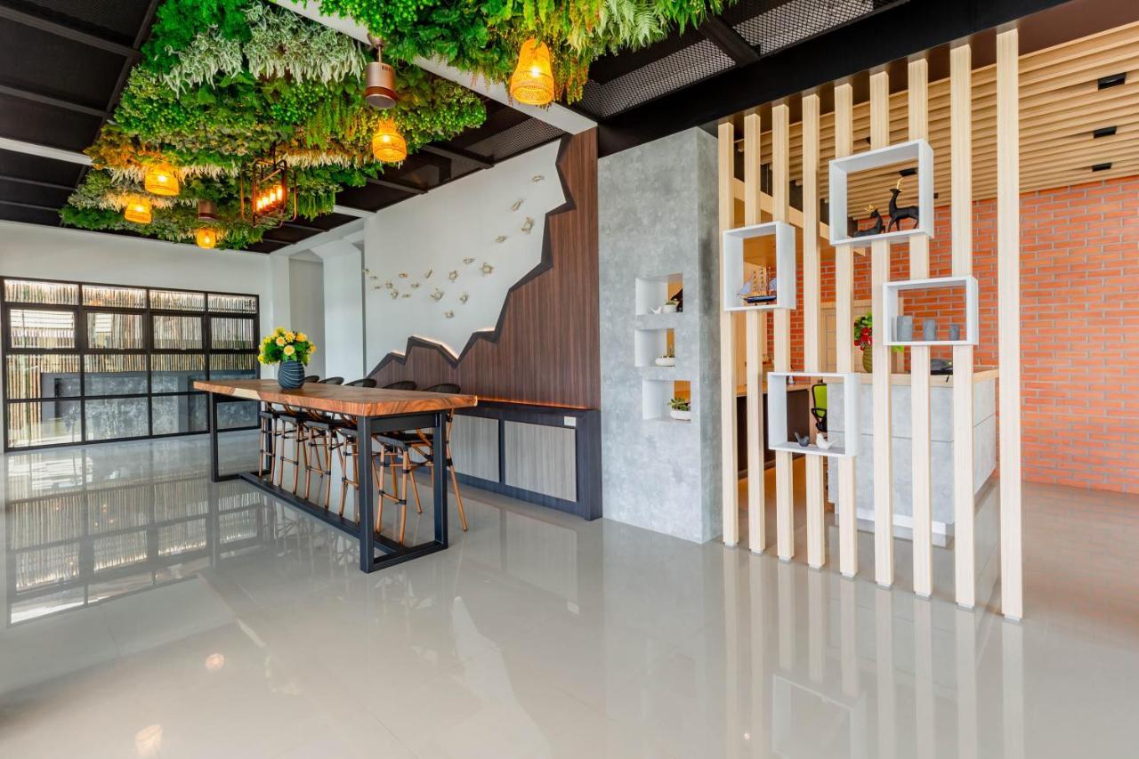 The Blue C Donsak Hotell Surat Thani Exteriör bild